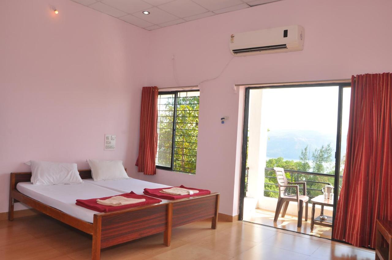 Koyna Lake Resort Koynanagar Exteriér fotografie