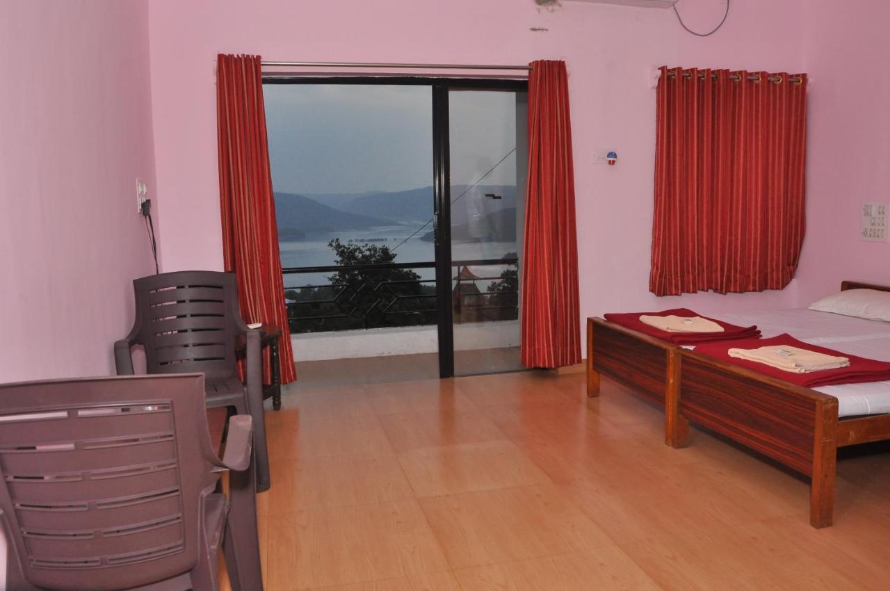 Koyna Lake Resort Koynanagar Exteriér fotografie