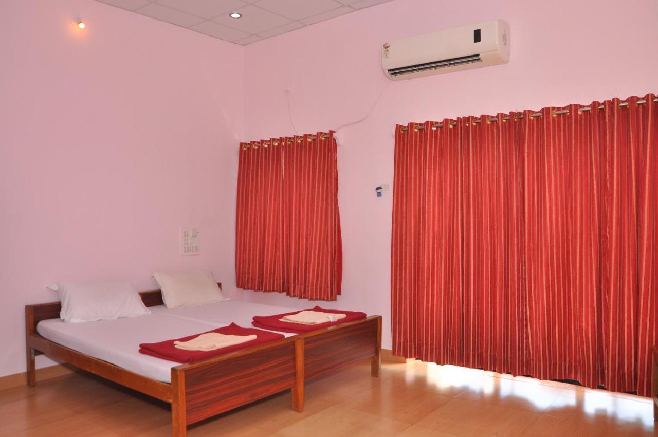 Koyna Lake Resort Koynanagar Exteriér fotografie